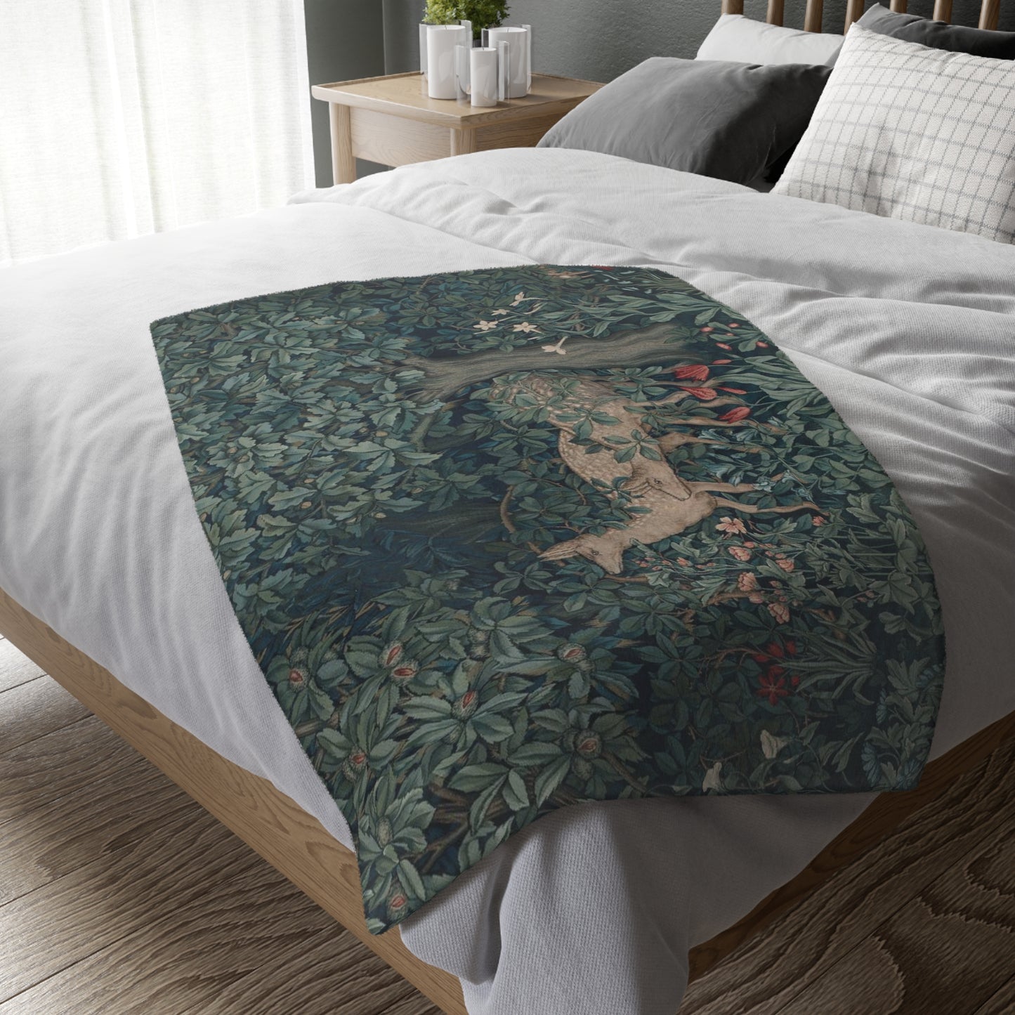 William Morris & Co Luxury Velveteen Minky Blanket (Two-sided print) - Greenery Collection - Dear