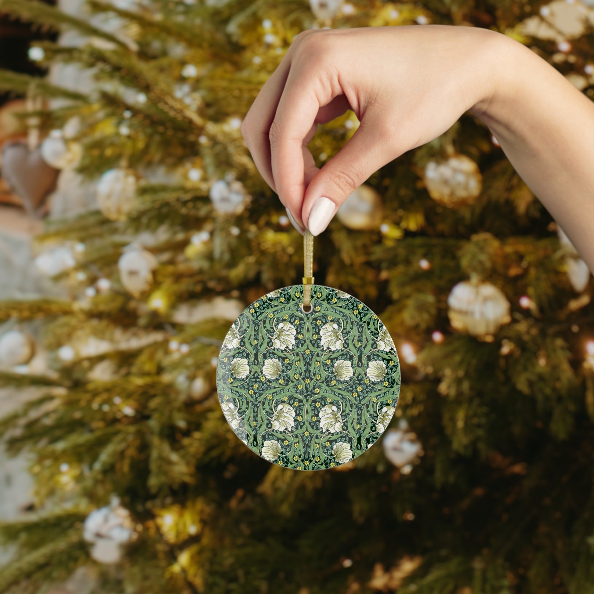 william-morris-co-christmas-heirloom-glass-ornament-pimpernel-collection-green-4