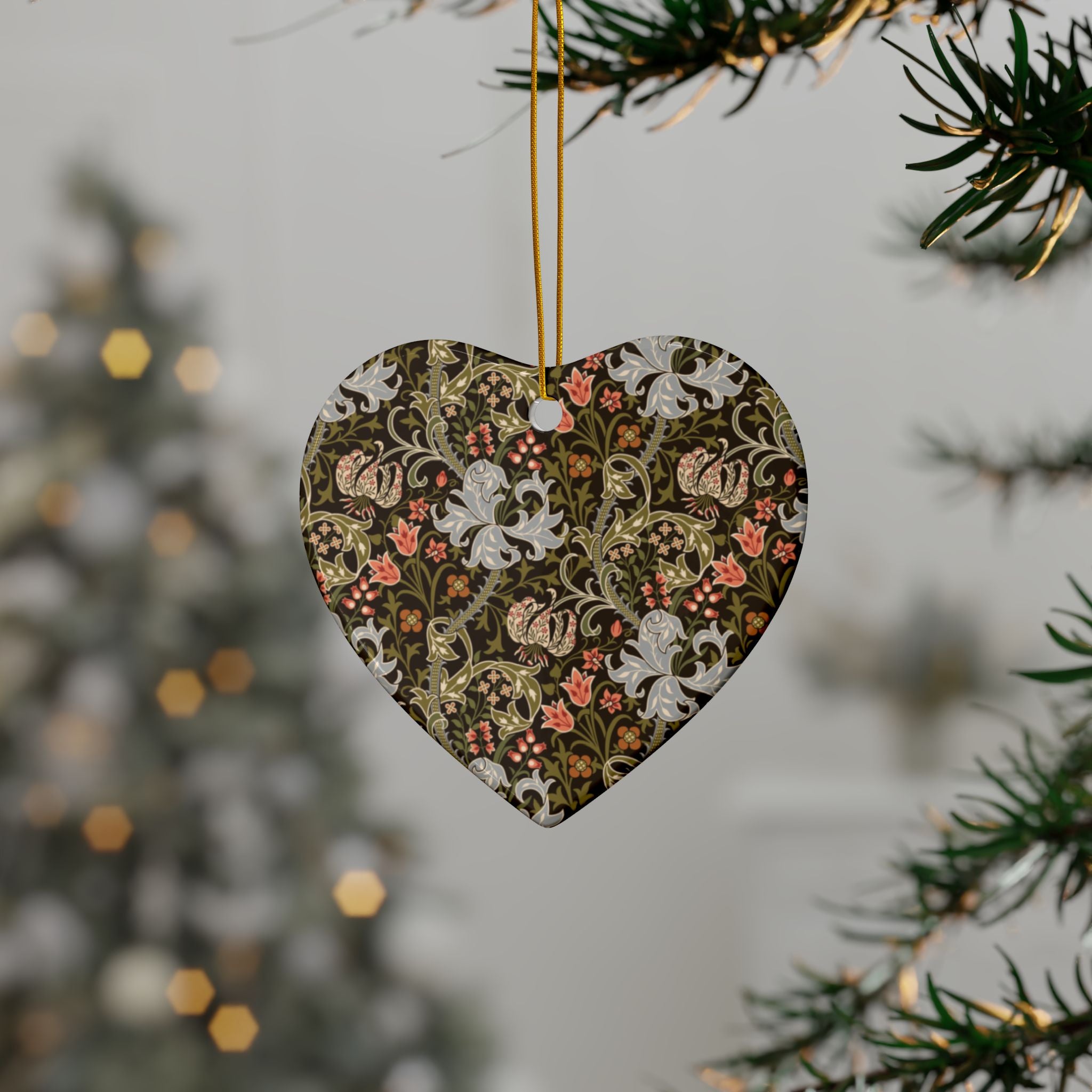 The World of Ornament　William Morris William Morris Fabric Patchwork Christmas Bauble - William