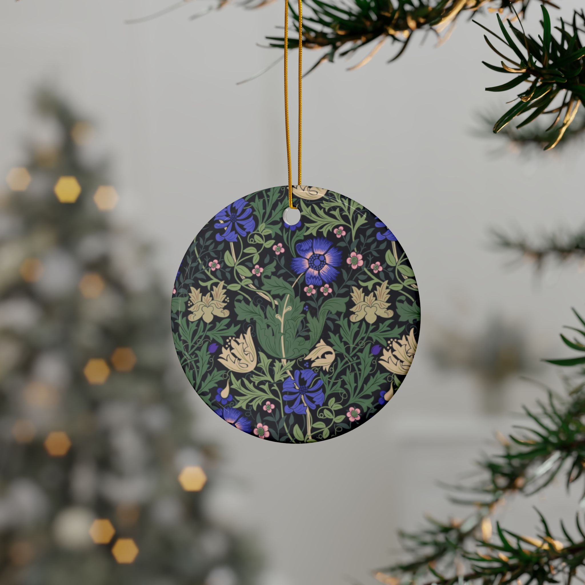 The World of Ornament　William Morris Ornaments William Morris - Compton (Bluebell Cottage) - 1, 3, 5