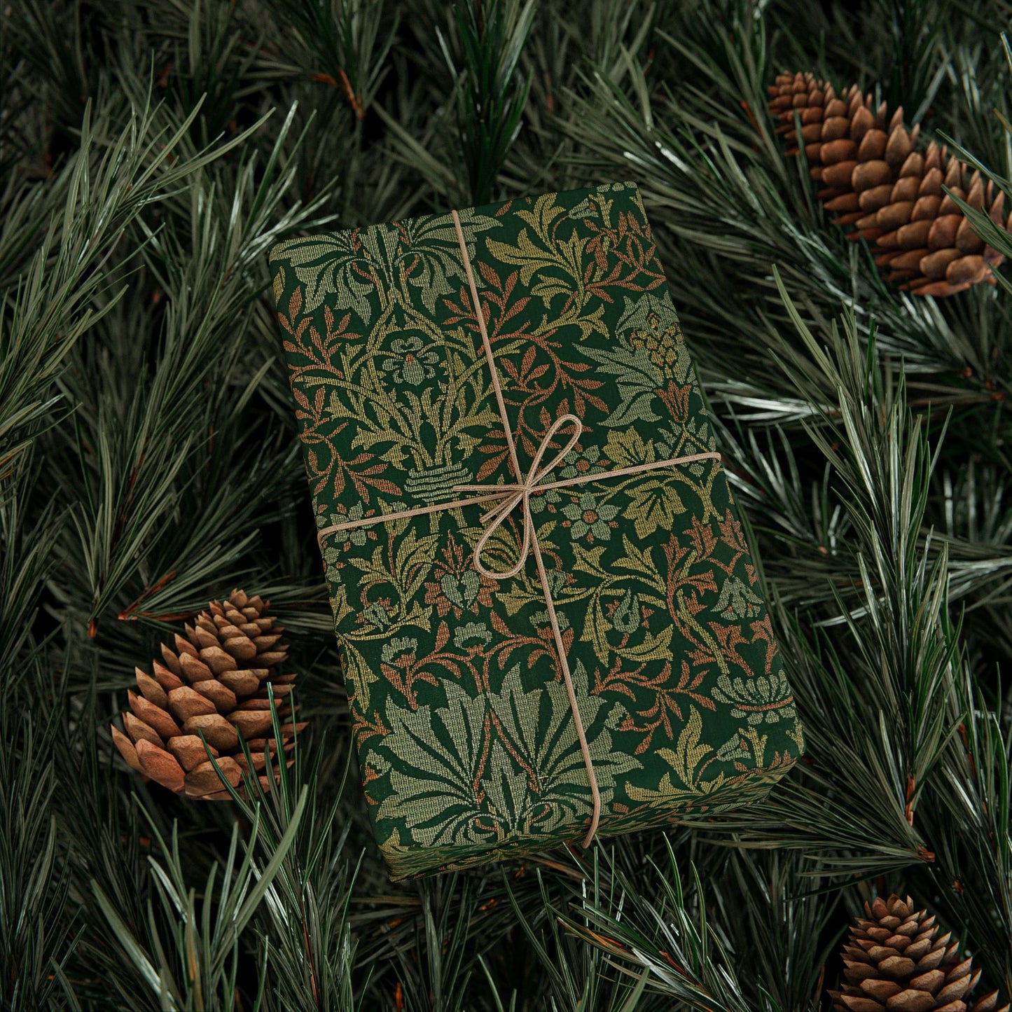 gift-wrapping-paper-william-morris-flower-garden-collection-30