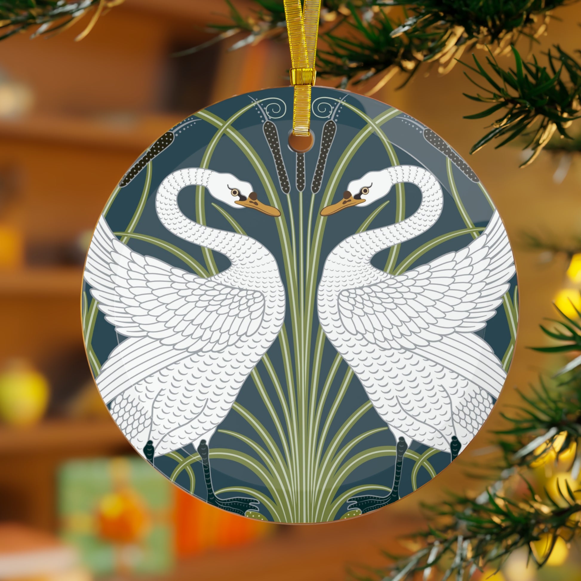 william-morris-co-christmas-heirloom-glass-ornament-white-swan-collection-spruce-3
