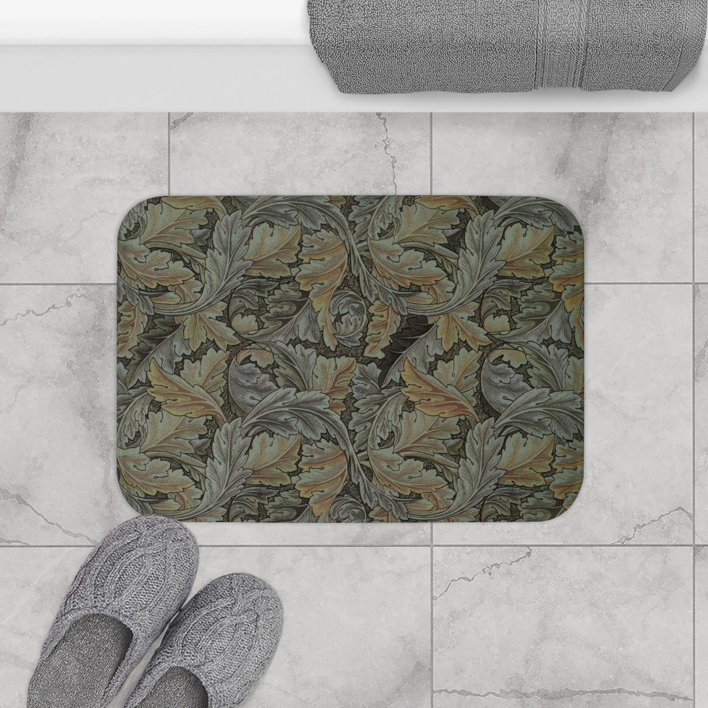 Microfibre bath mat with a gray Acanthus pattern inspired by William Morris.
