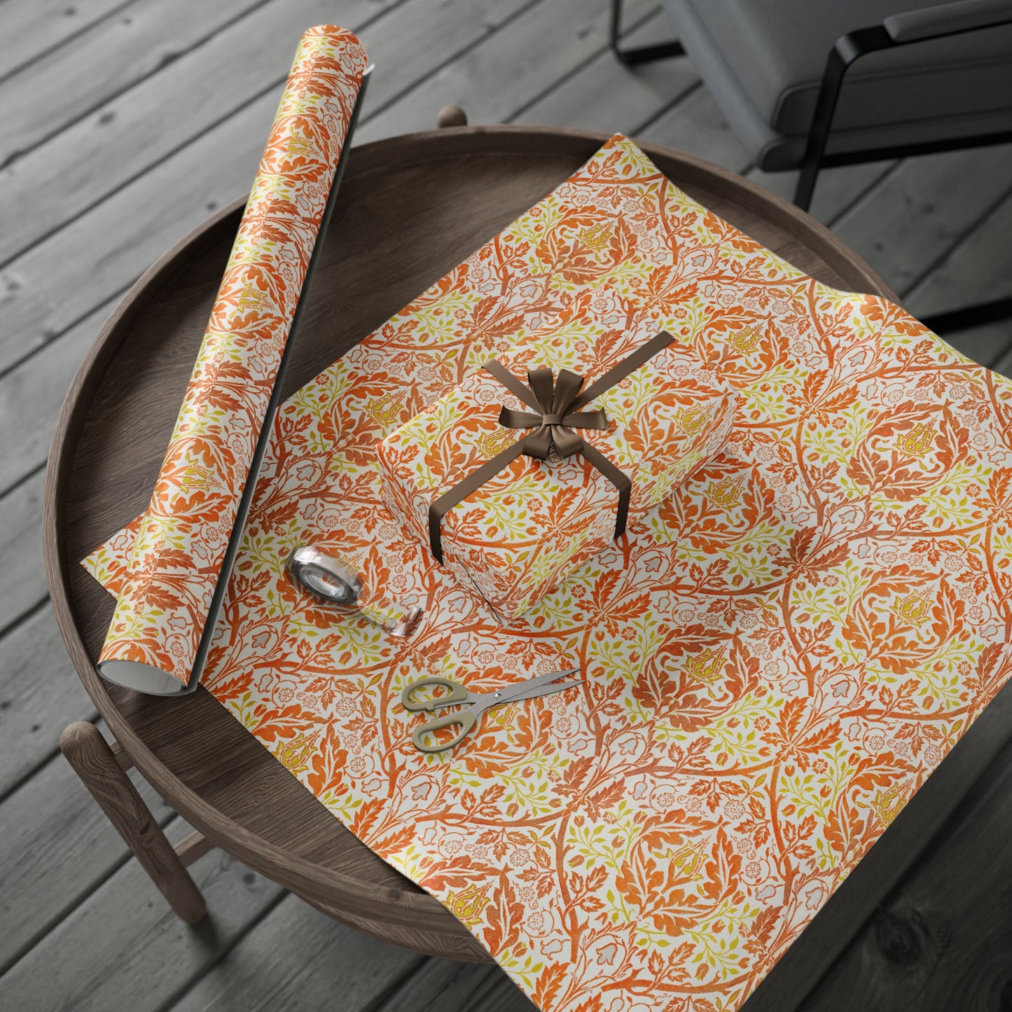 Decorative paper with floral pattern on a wooden tray