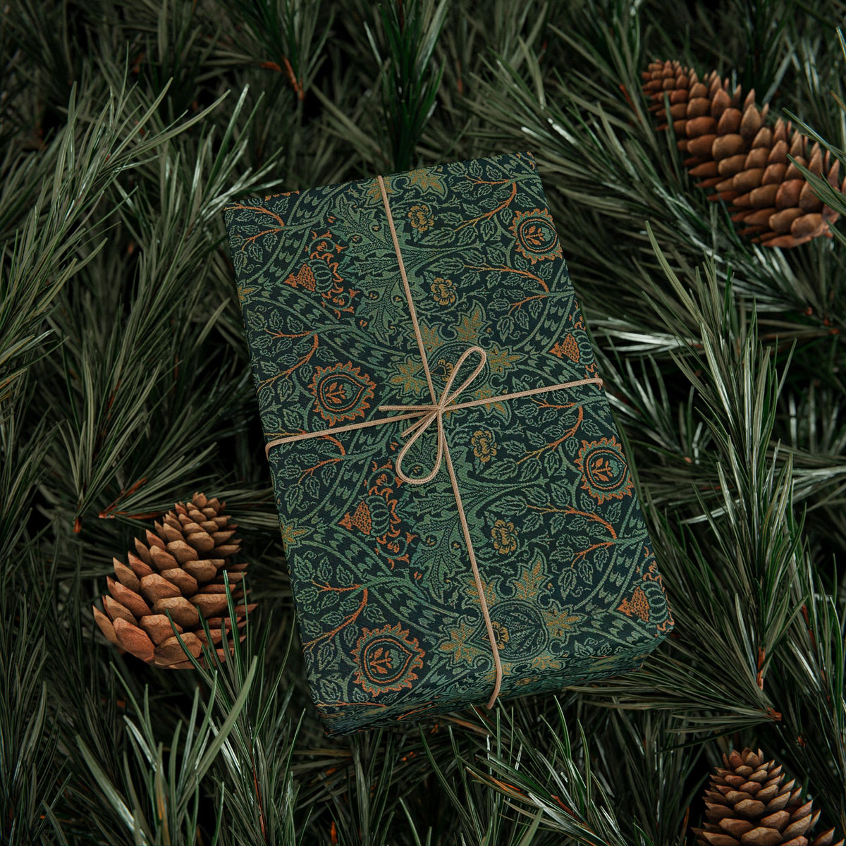 Gift Wrapping Paper inspired by William Morris - Ispahan Collection