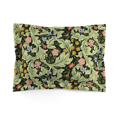 Pillow sham with a floral design inspired by William Morris in green, with a cream-coloured back.