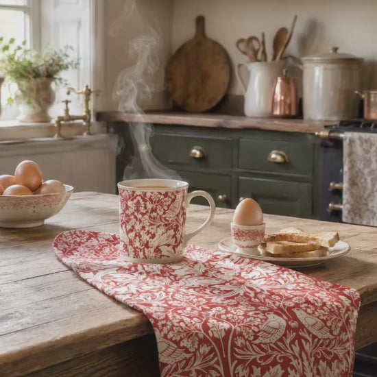kitchen-tea-towel-by-william-morris-brer-rabbit-collection-red-15