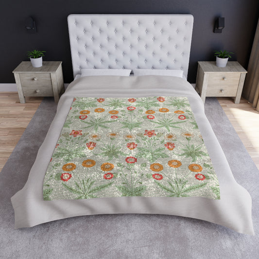 A lush crushed velvet blanket with a floral pattern inspired by William Morris' Daisy Collection, displayed on a white background.