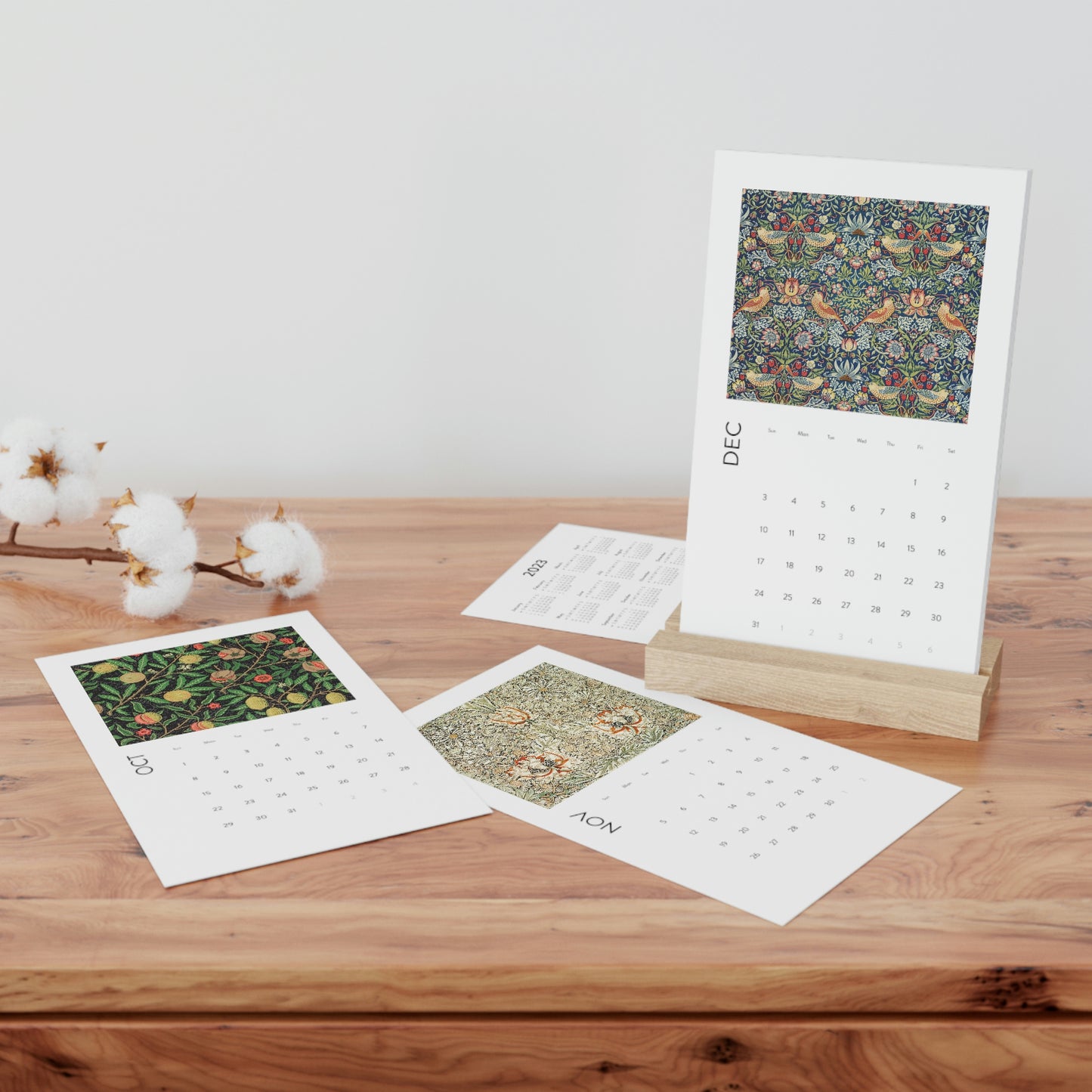 William Morris & Co Vertical Desk Calendar 2023