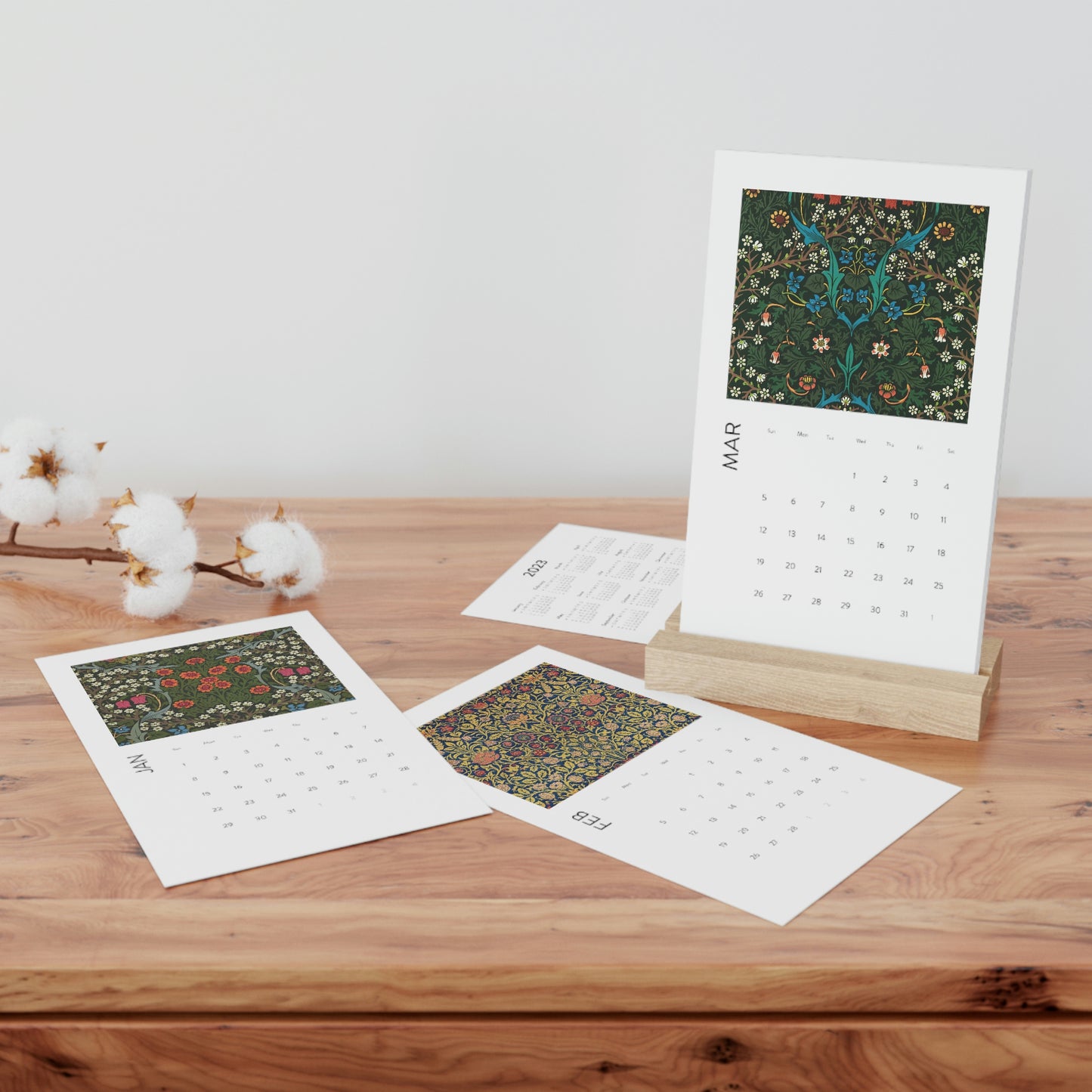 William Morris & Co Vertical Desk Calendar 2023