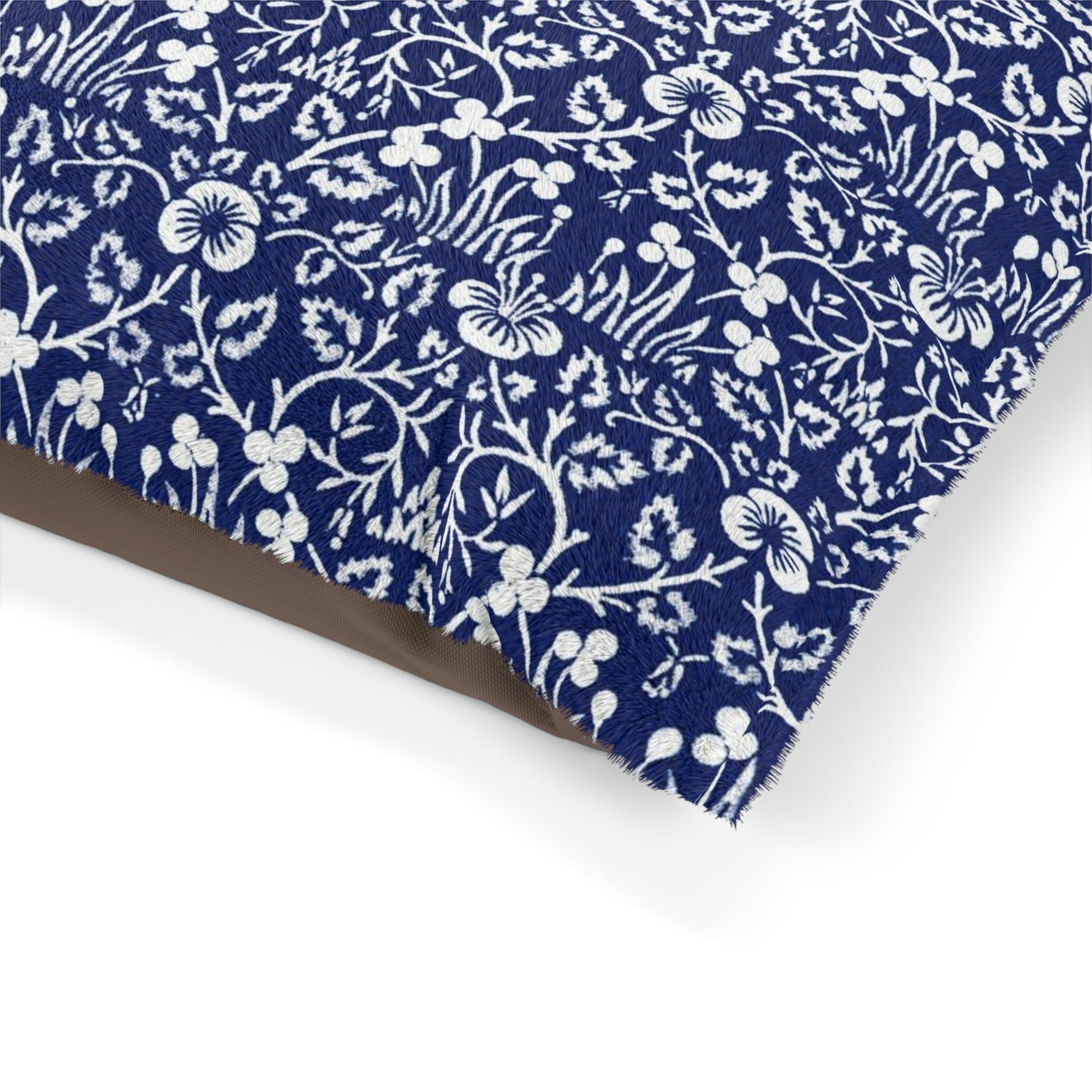 william-morris-co-pet-bed-eyebright-collection-willy-morris-home-4