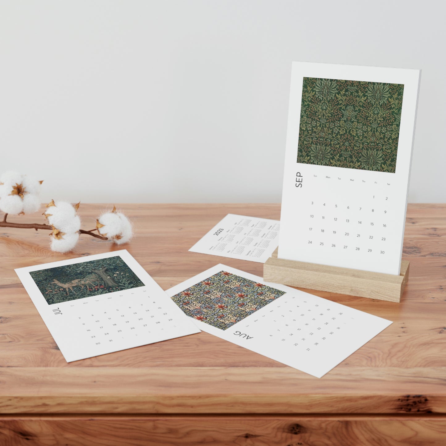 William Morris & Co Vertical Desk Calendar 2023