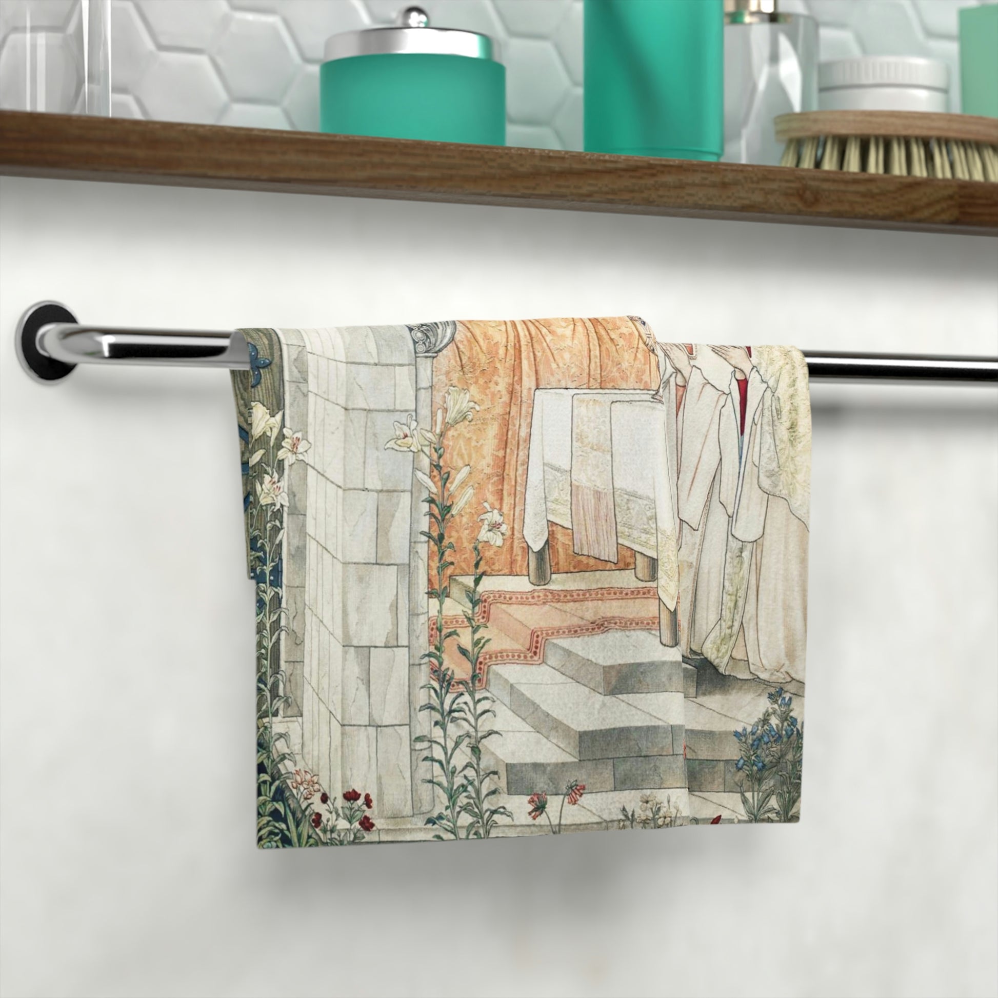 A washcloth with a floral pattern inspired by William Morris, featuring a one-sided print with multiple colors.